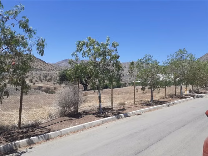 Parcela APE venta Colina-Hacienda Chacabuco - usos regulados