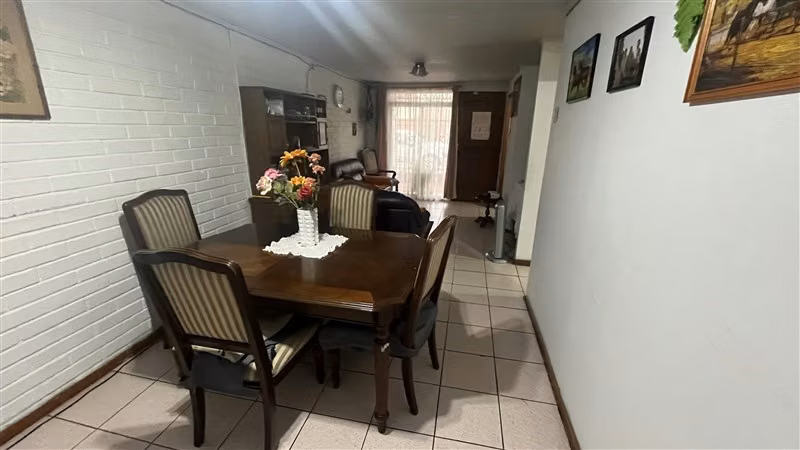 Casa en venta de 2 dorm. en La Florida - Imagen 2
