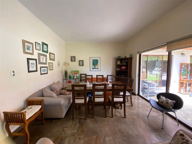 Casa en venta de 5 dorm. en Chicureo - Los Ingleses