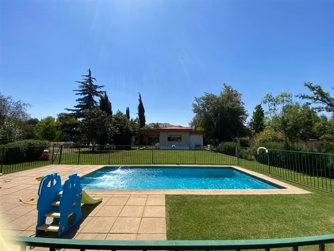 Parcela en venta en Chicureo - Los Ingleses