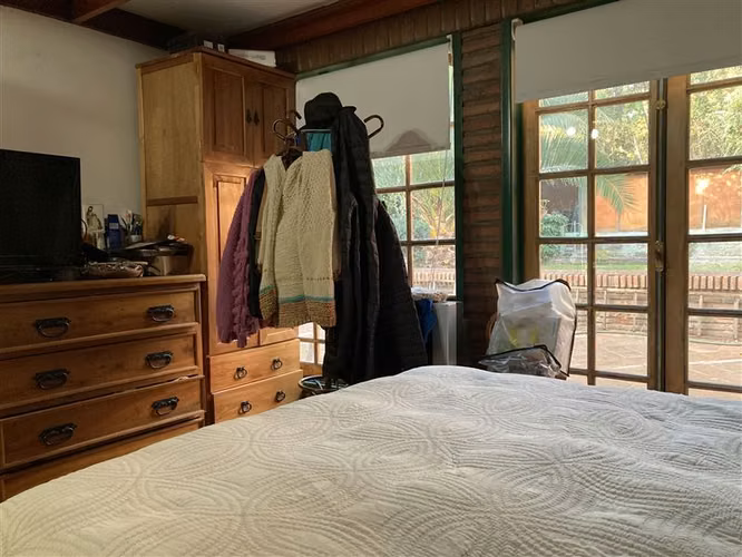 Casa en venta de 6 dorm. en La Florida