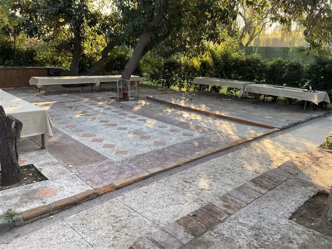 Casa en venta de 6 dorm. en La Florida