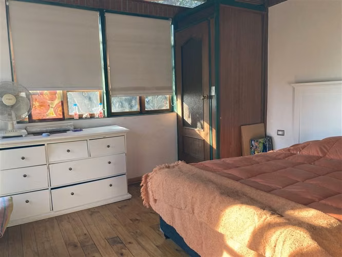 Casa en venta de 6 dorm. en La Florida