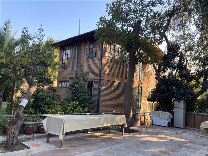 Casa en venta de 6 dorm. en La Florida