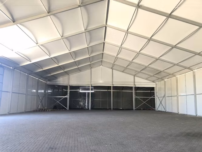 ARRIENDO BODEGA 1.000 M2 EN CENTRO LOGISTICO LA PO