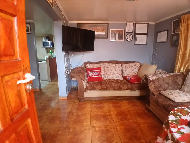 Venta de Casa 4D.  Cercana a Autopista y Metrotren - Imagen 11