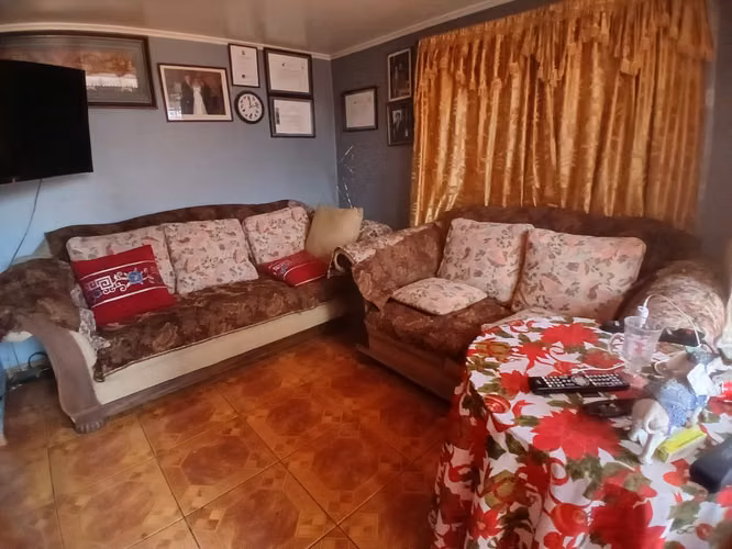 Venta de Casa 4D.  Cercana a Autopista y Metrotren - Imagen 9