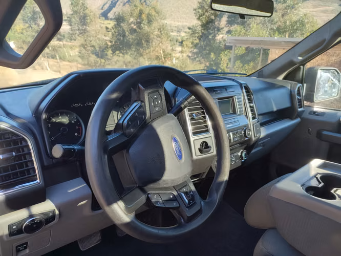 FORD F-150 XLT  4x2 3.5L 2017