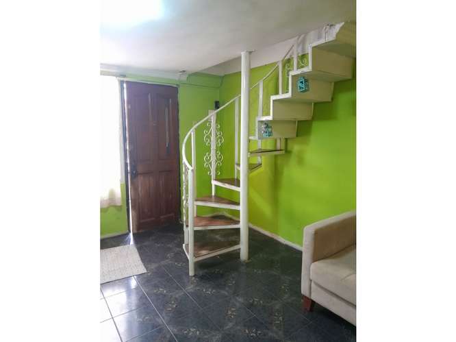 VENTA AMPLIA CASA DOS PISOS ,LA GRANJA ,SANTIAGO - Imagen 5