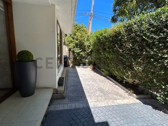 Venta Hermosa Casa en venta en Cerro Castillo.