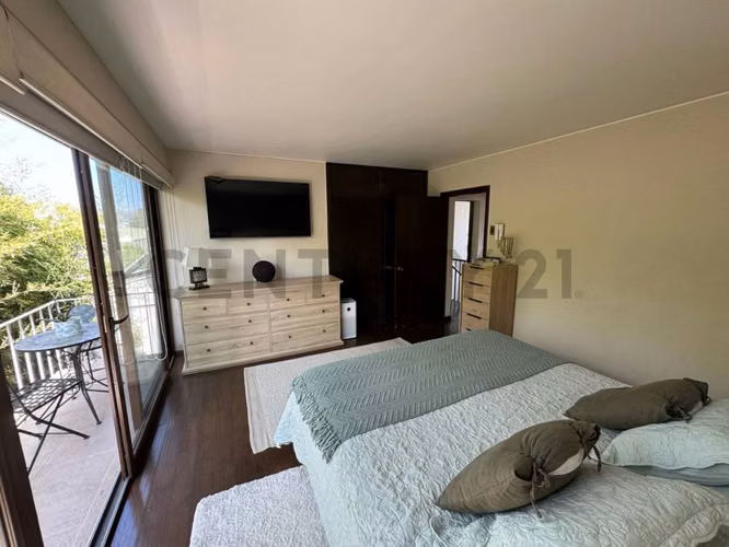 Venta Hermosa Casa en venta en Cerro Castillo.