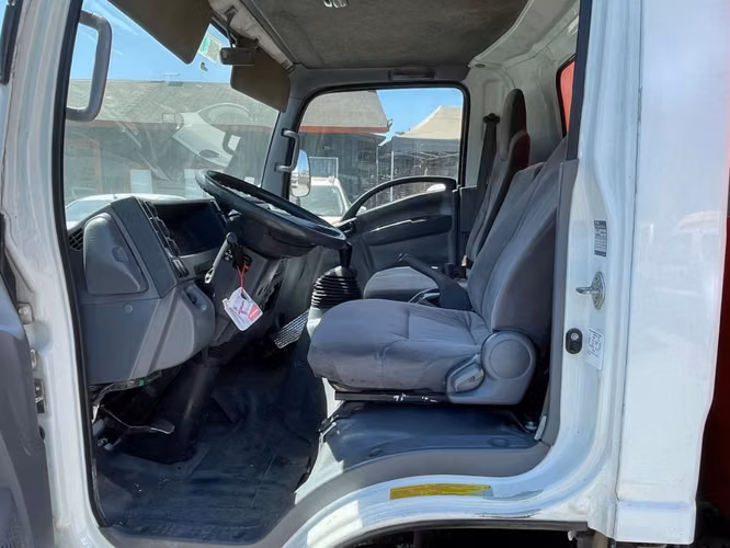 CHEVROLET NPR 816 E4 2015