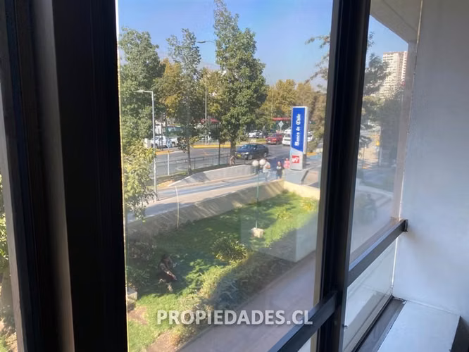 Local comercial en arriendo en La Florida y estacionamientos