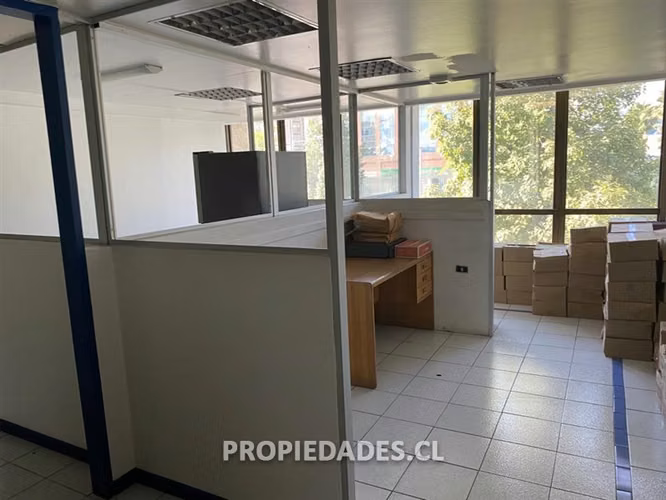 Local comercial en arriendo en La Florida y estacionamientos