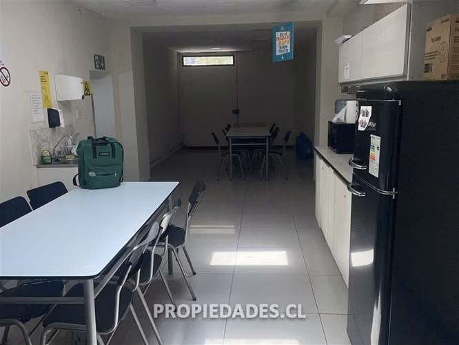 Oficina en arriendo en Providencia / Metro Tobalaba