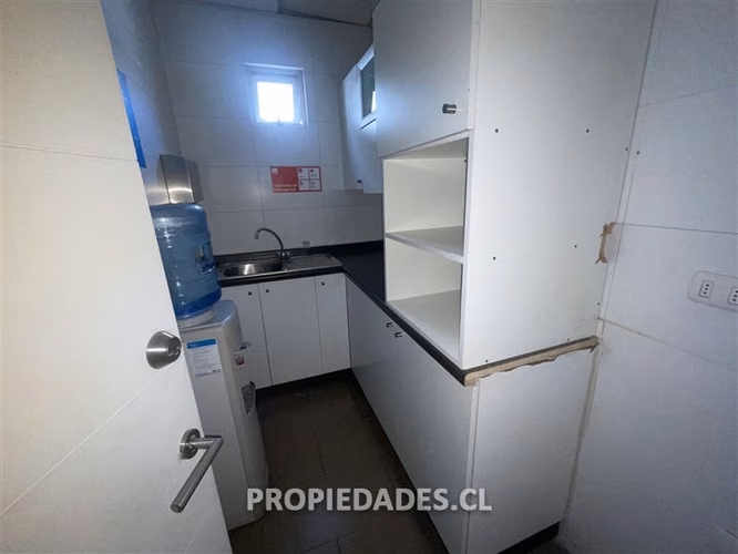 Local Comercial en arriendo en Providencia / Metro Tobalaba