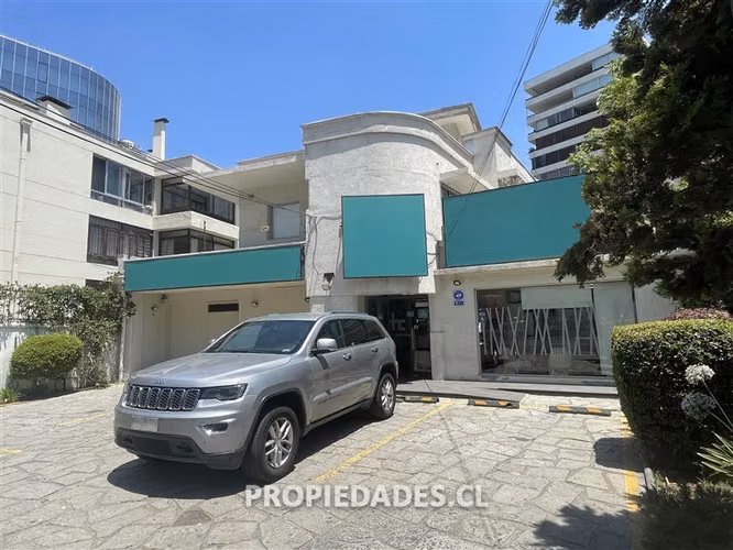 Local Comercial en arriendo en Providencia / Metro Tobalaba