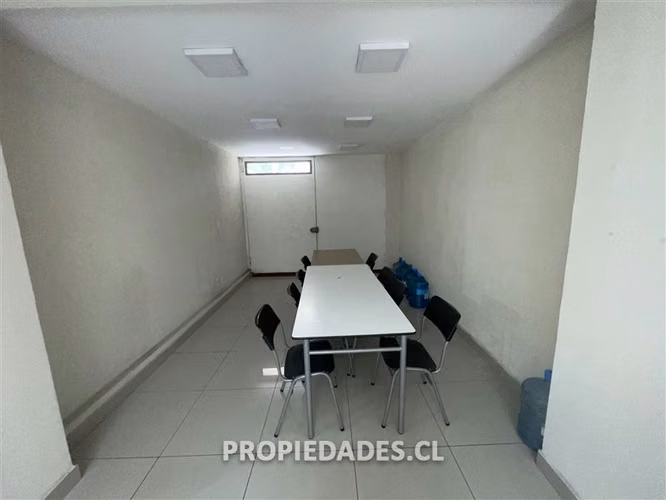 Local Comercial en arriendo en Providencia / Metro Tobalaba