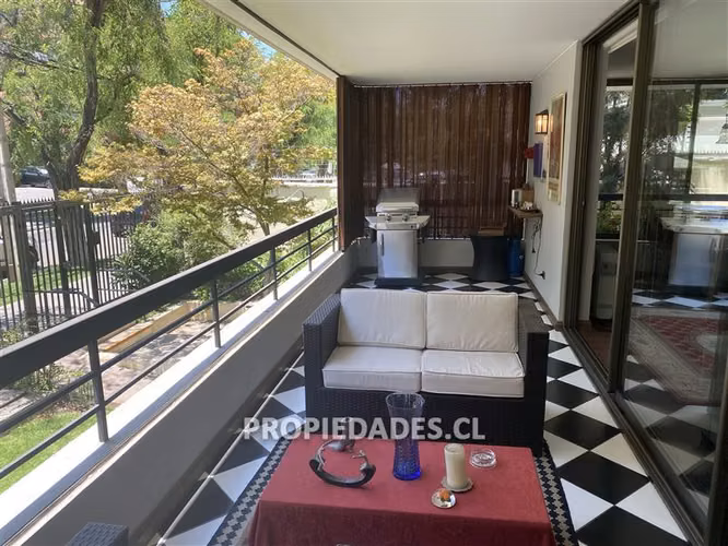 Departamento en venta de 3 dorm. en Las Condes REMODELADO