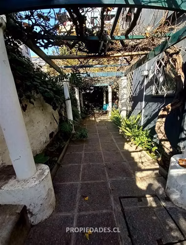 Casa en venta de 5 dorm. en Ñuñoa IMPECABLE