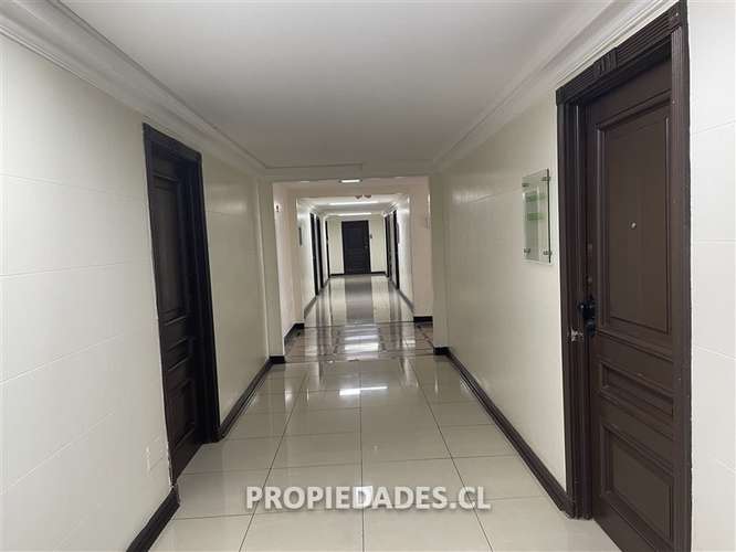 Gran oficina con terraza en venta en Santiago - Imagen 7