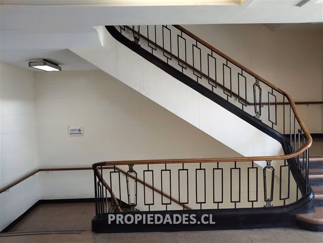 Gran oficina con terraza en venta en Santiago