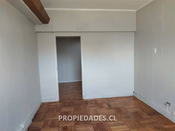 Gran oficina con terraza en venta en Santiago