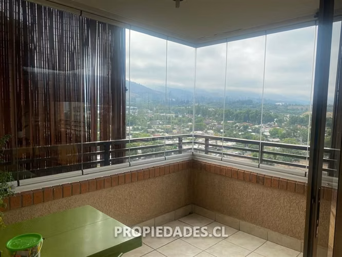 Departamento en venta de 3 dorm. en Las Condes