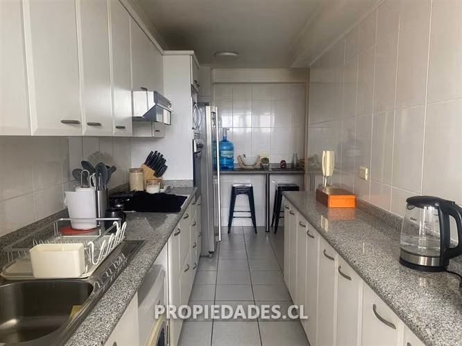 Departamento en venta de 3 dorm. en Las Condes