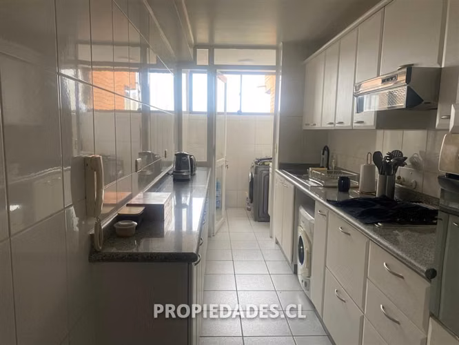Departamento en venta de 3 dorm. en Las Condes