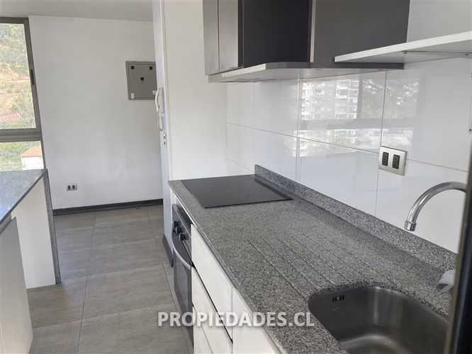 Departamento en venta de 2 dorm. en Recoleta / Caliche