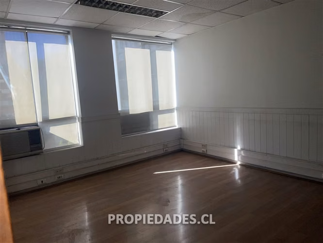 Oficina arriendo Las Condes / 7 privados/San Sebastián / 3BX