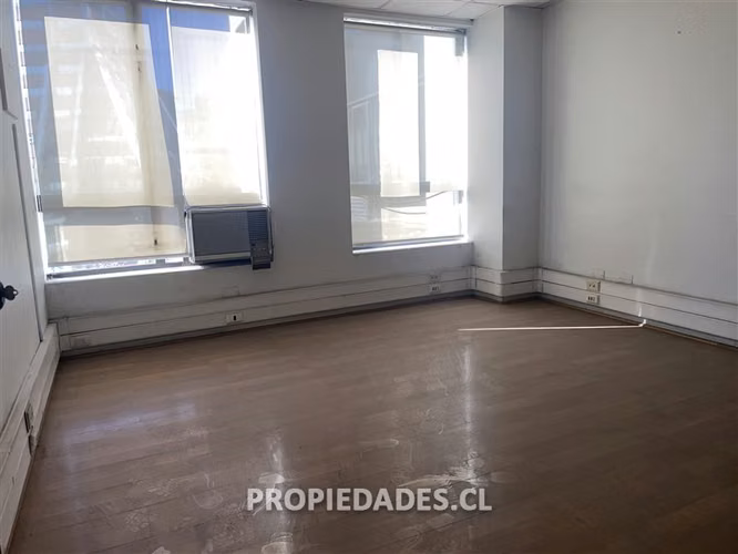 Oficina arriendo Las Condes / 7 privados/San Sebastián / 3BX