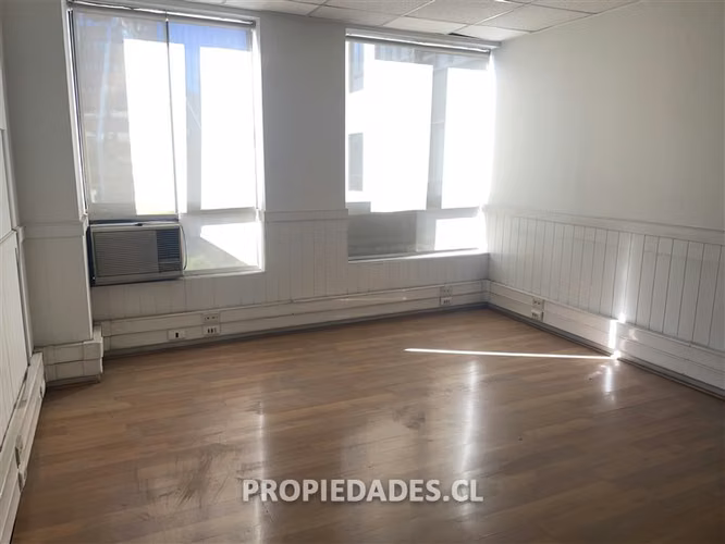 Oficina arriendo Las Condes / 7 privados/San Sebastián / 3BX