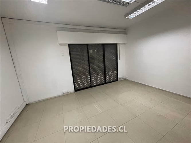 Gran Casa / Oficina en arriendo en Providencia.
