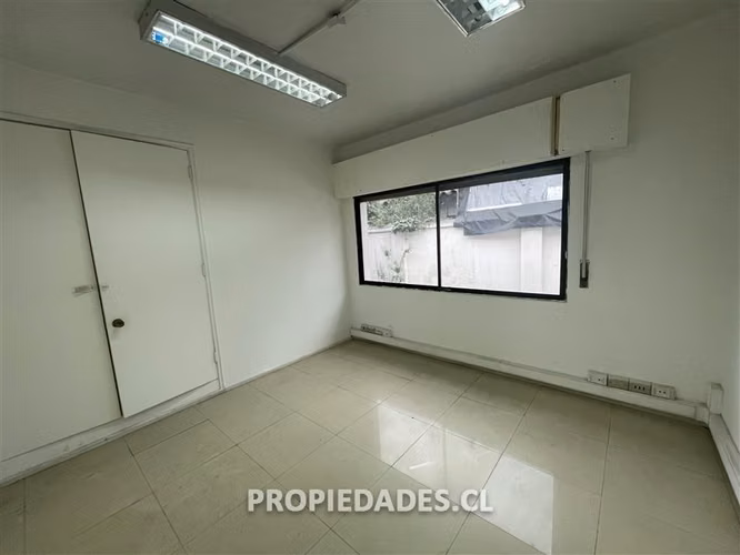 Gran Casa / Oficina en arriendo en Providencia.
