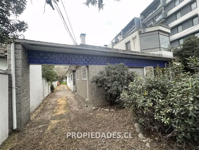 Gran Casa / Oficina en arriendo en Providencia.