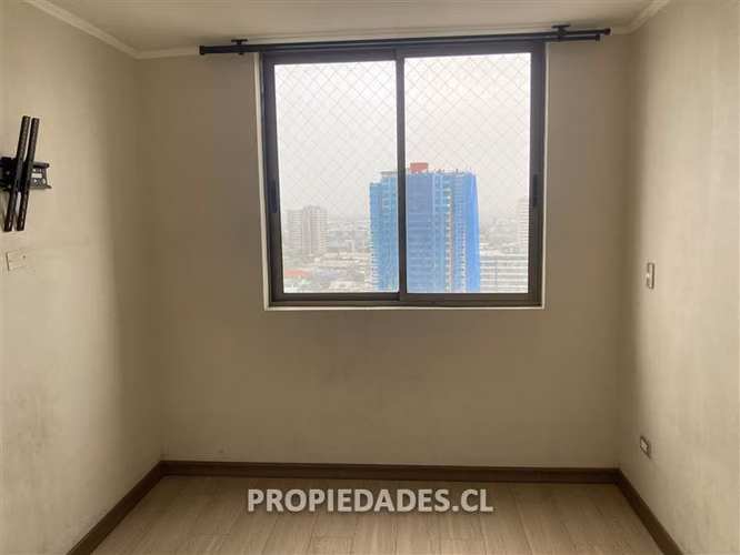 REBAJADO: Departamento en venta en San Miguel, est. y bod.