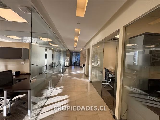 Esprectacular oficina en arriendo en Las Condes - Imagen 31