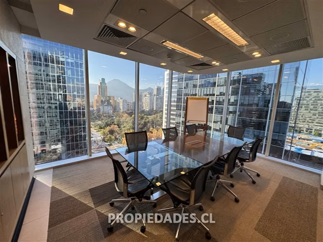 Esprectacular oficina en arriendo en Las Condes - Imagen 9