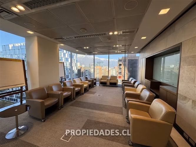 Esprectacular oficina en arriendo en Las Condes - Imagen 4