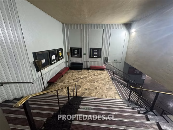 Local Comercial de 1400 m2 en venta en Santiago