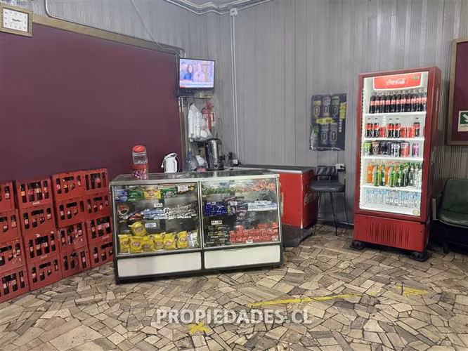 Local Comercial de 1400 m2 en venta en Santiago