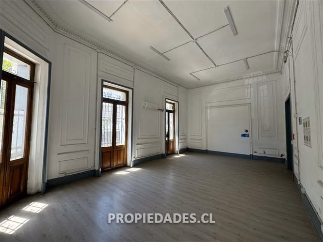 Local Comercial-los Héroes en venta en Santiago