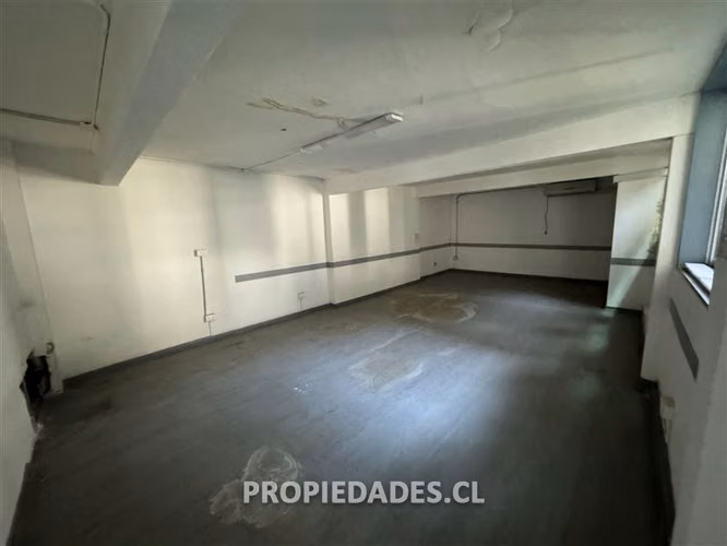 Oficinas- Metro Los Héroes en venta en Santiago - Imagen 4