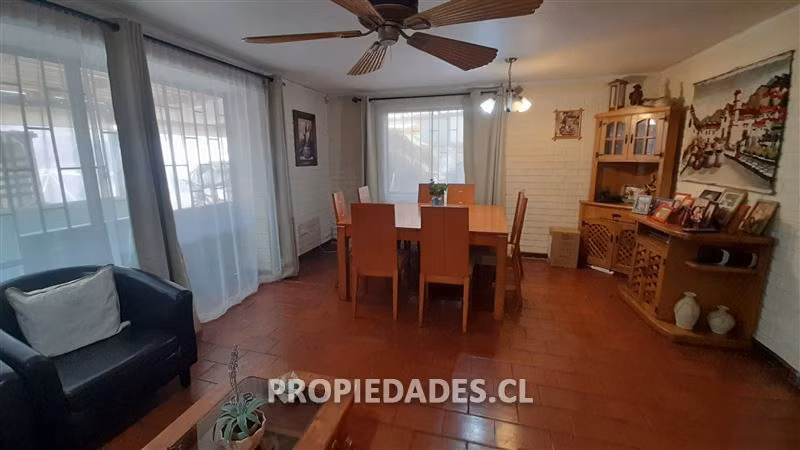 Casa en venta en Peñalolén / 6 dorm. / Emilio Aldunate - Imagen 3