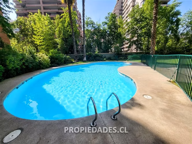 Departamento en venta de 5 dorm. en Las Condes GRAN VISTA