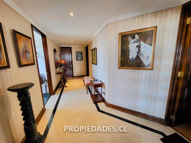 Departamento en venta de 5 dorm. en Las Condes GRAN VISTA
