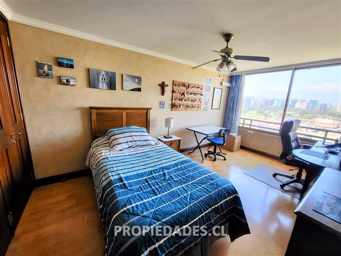 Departamento en venta de 5 dorm. en Las Condes GRAN VISTA