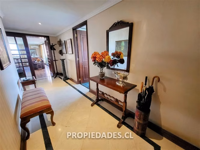 Departamento en venta de 5 dorm. en Las Condes GRAN VISTA